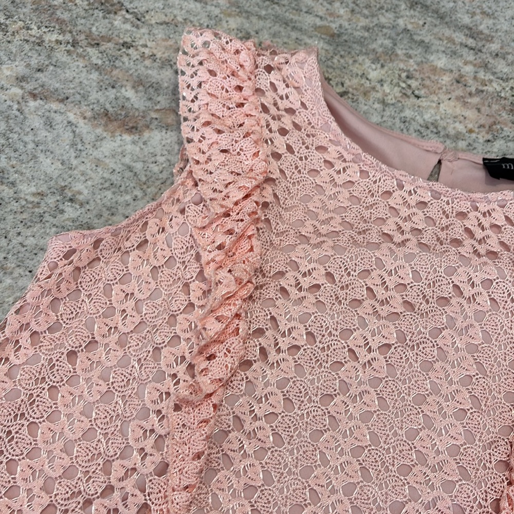 10/$30 Mandee Crochet Ruffle Top - Picture 2 of 9